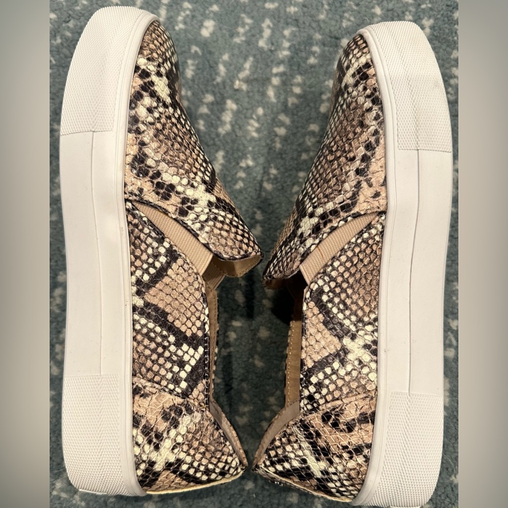 Kate Spade New York Ginger Slip-On Sneaker - Picture 7 of 13